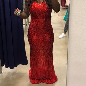 Floor length sequined red prom/ homecoming dress